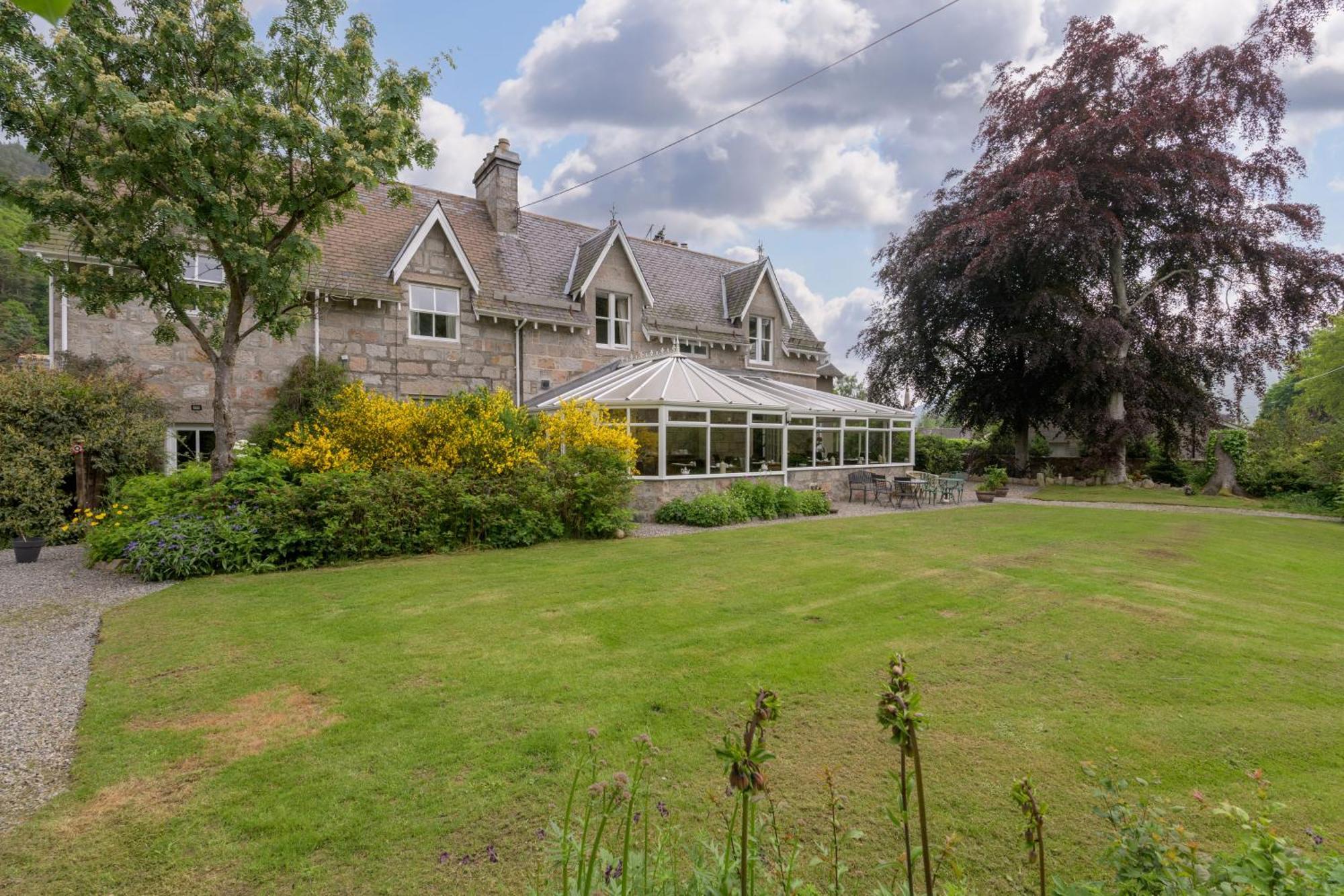 No 45, Ballater Exterior photo