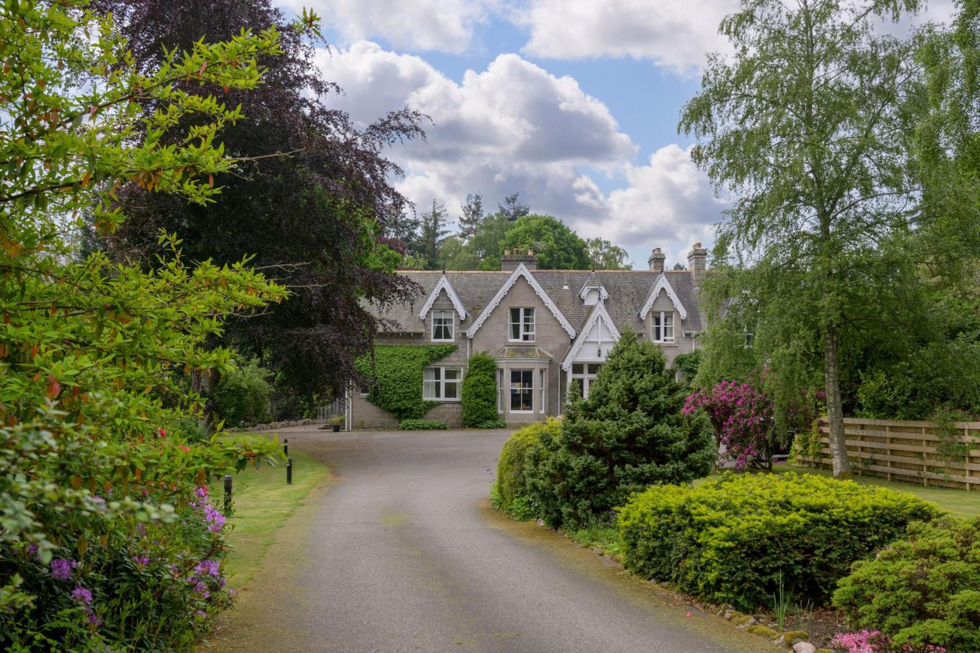 No 45, Ballater Exterior photo