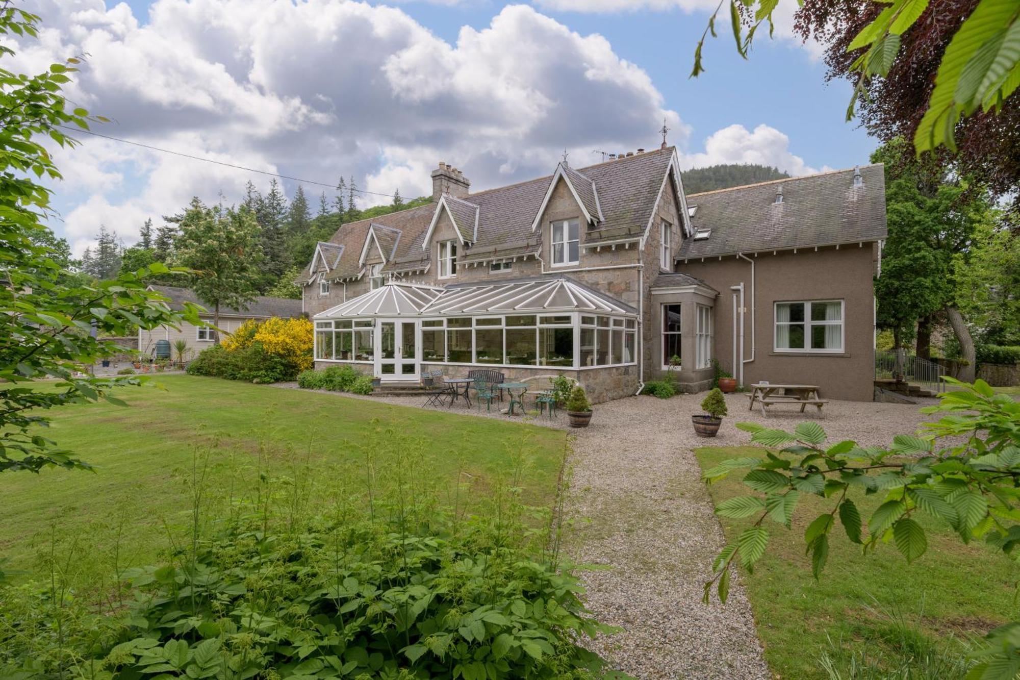 No 45, Ballater Exterior photo