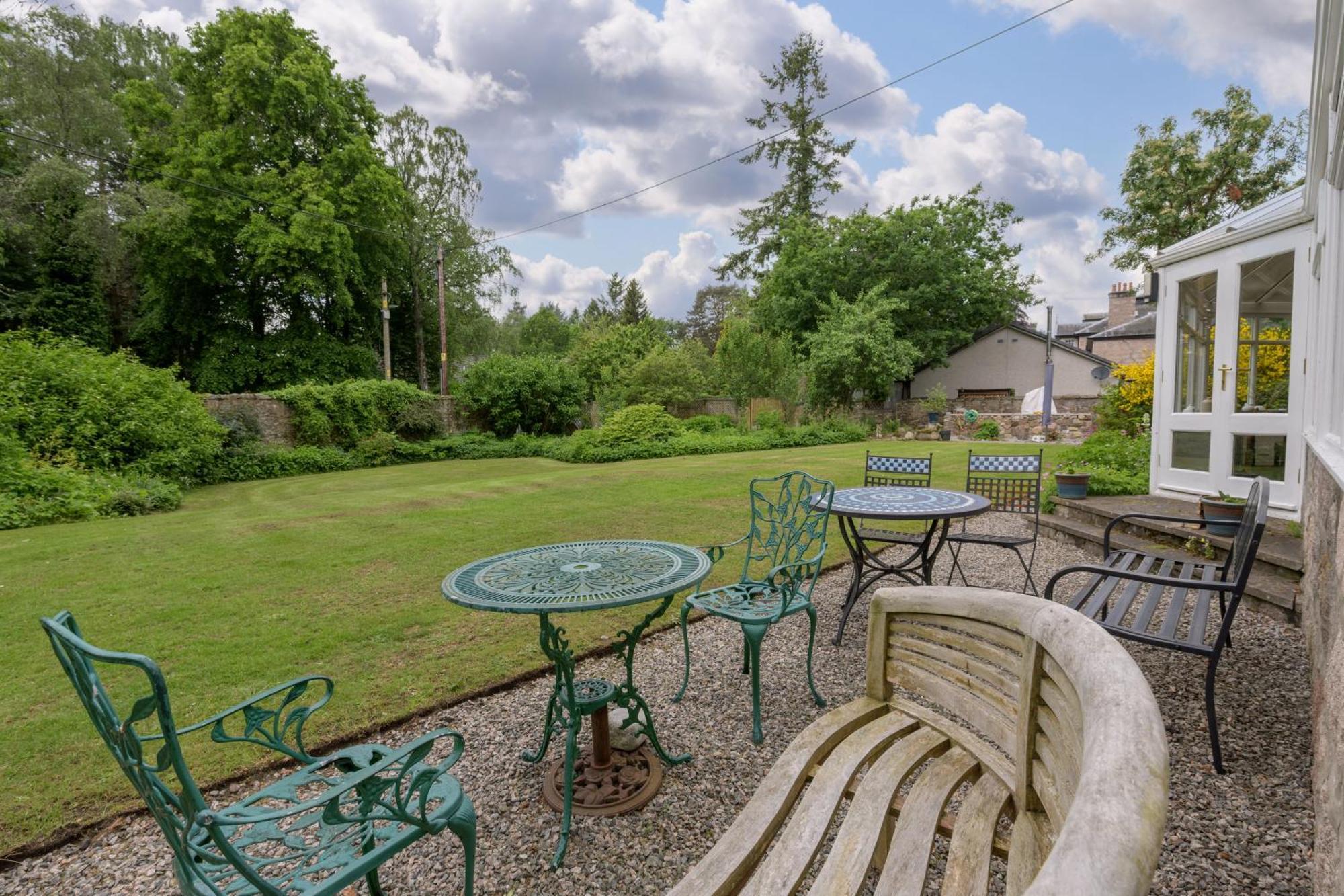 No 45, Ballater Exterior photo